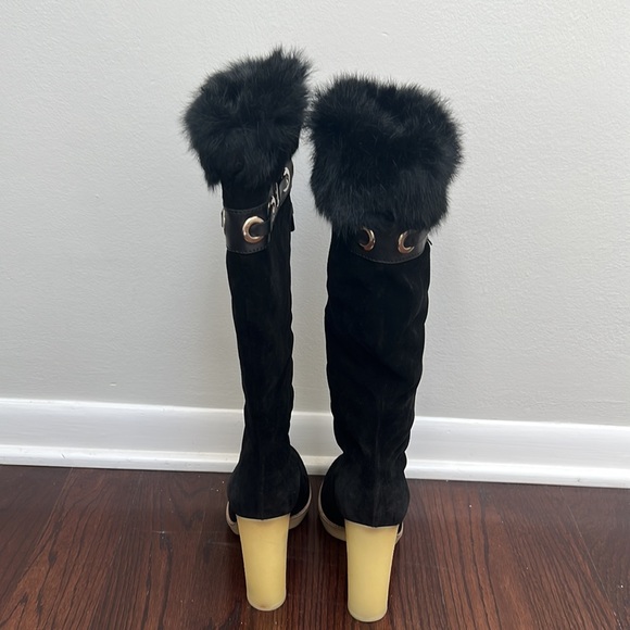 Gucci suede and fur heeled boots - Picture 3 of 7